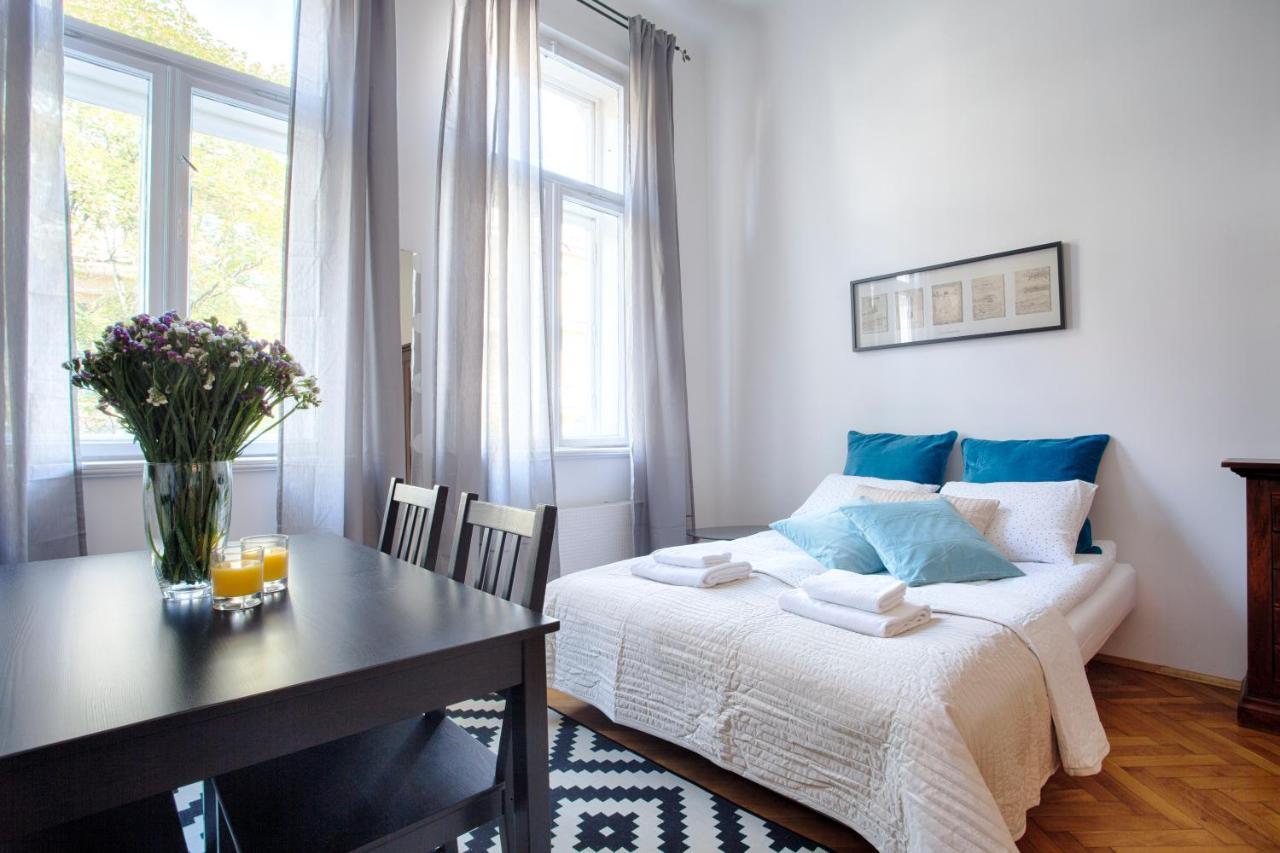 Tyzenhauz Apartments Economy Krasków Εξωτερικό φωτογραφία