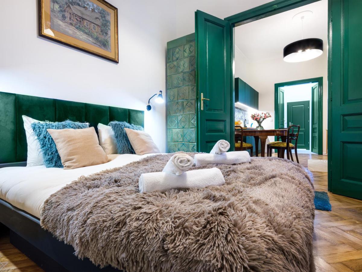Tyzenhauz Apartments Economy Krasków Εξωτερικό φωτογραφία